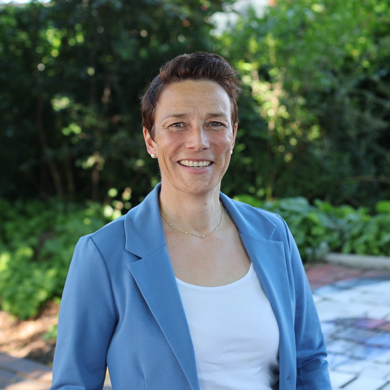  Janine Greulich